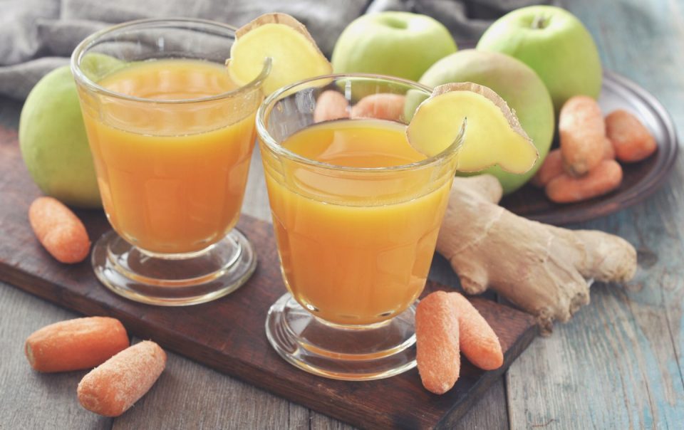 apple and carrot juice with ginger