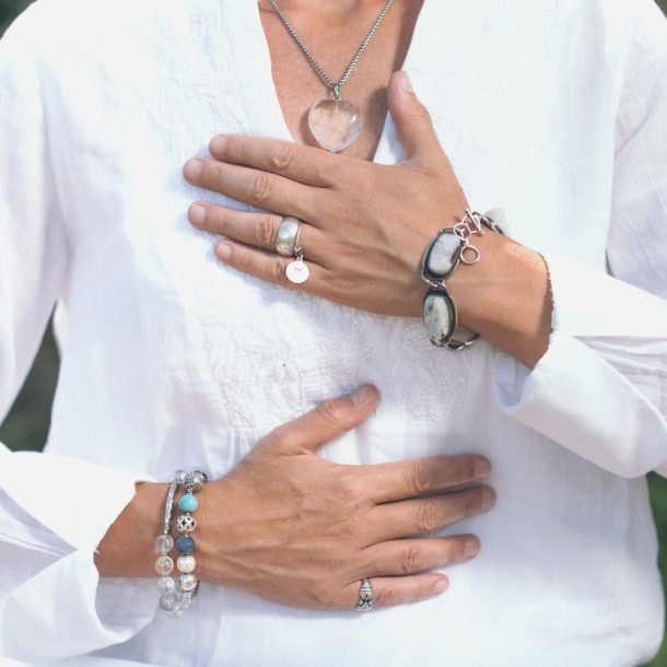 gratitude meditation hand gesture