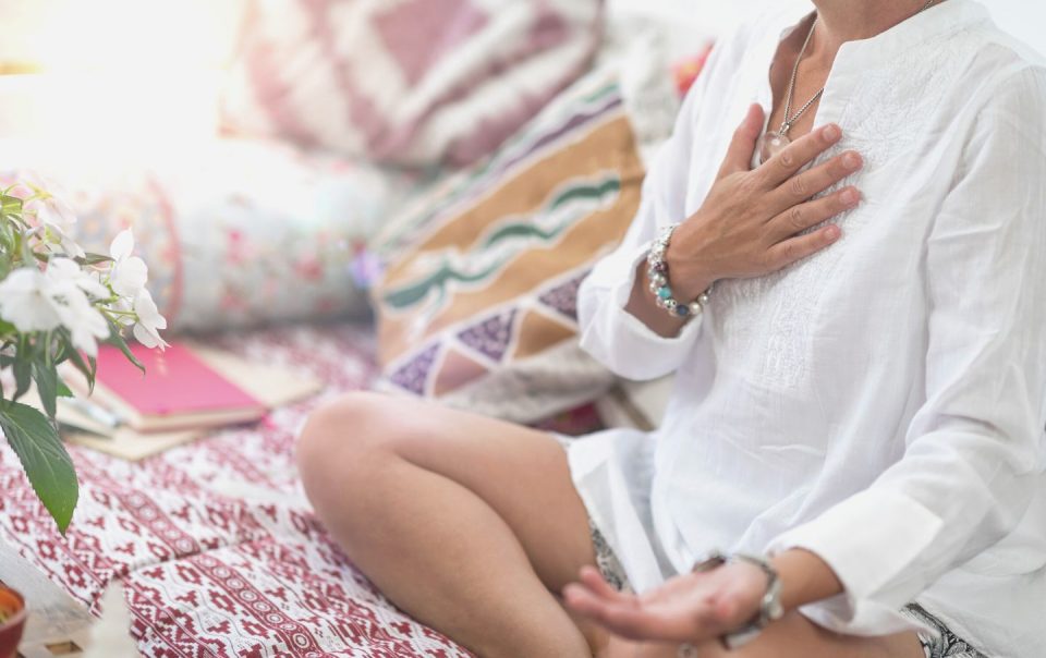 self-healing heart chakra meditation