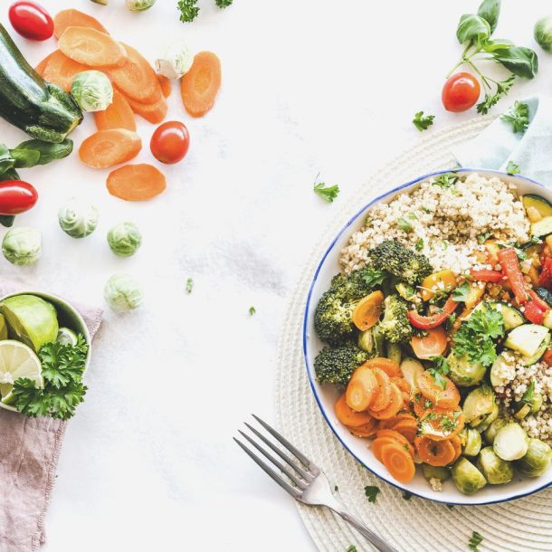 flat-lay photography of vegetable salad on plate