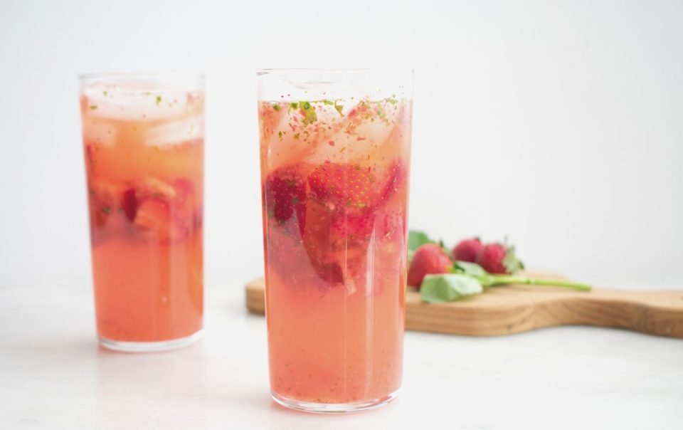 strawberry basil lemonade